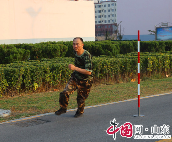 武警滨州支队年终军事训练考核 全程实战化