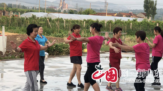 淄川：民营企业有了青春舞队