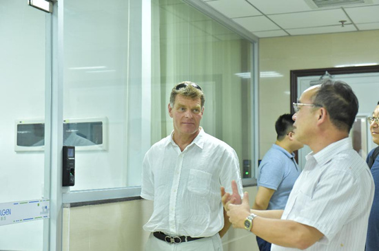 英国两院院士、国际基因泰斗Allan Bradley教授到访广东中山康源基因