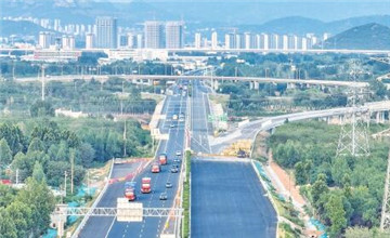 济菏高速扩建 双向八车道初具规模